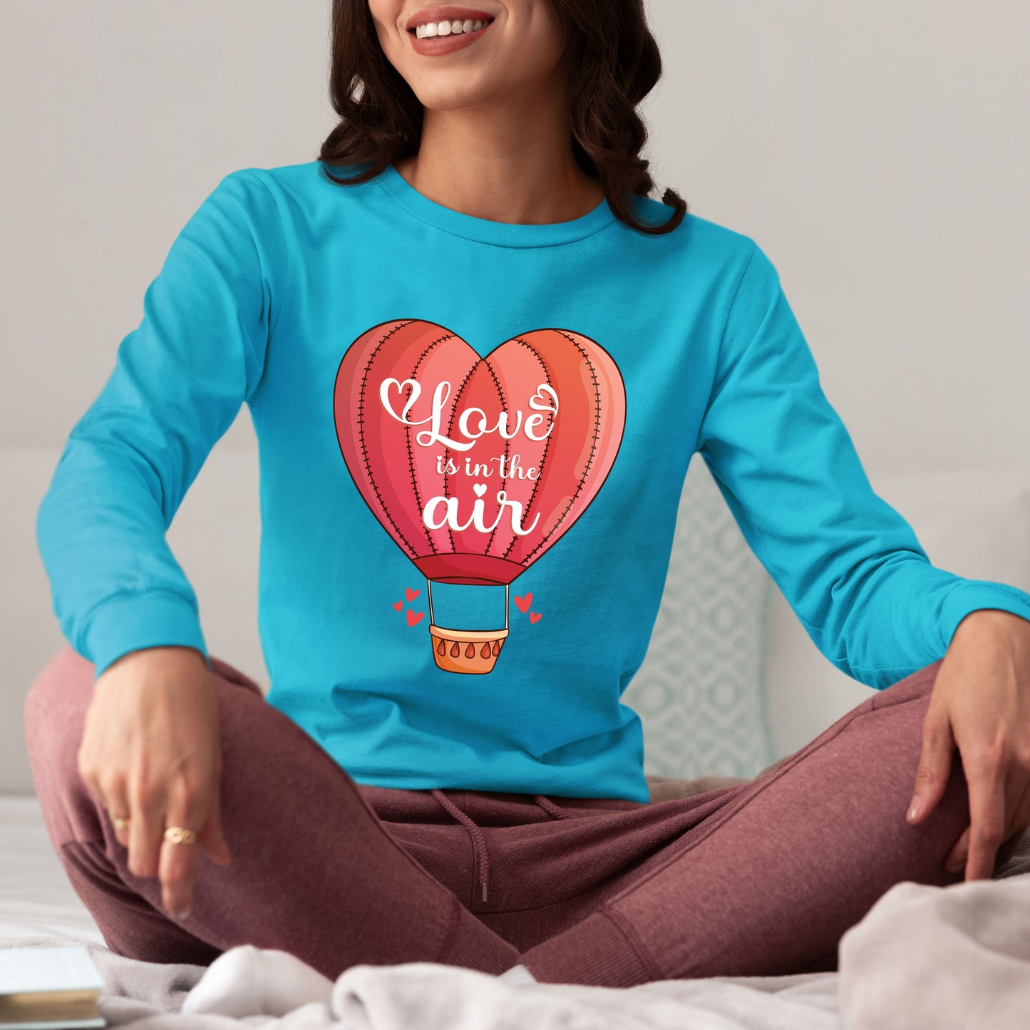 Love Is In The Air, Groovy Valentine, Retro Valentine, Funny Valentine, Valentines Shirt Women, Valentines Shirt for Her, Gifts for Her