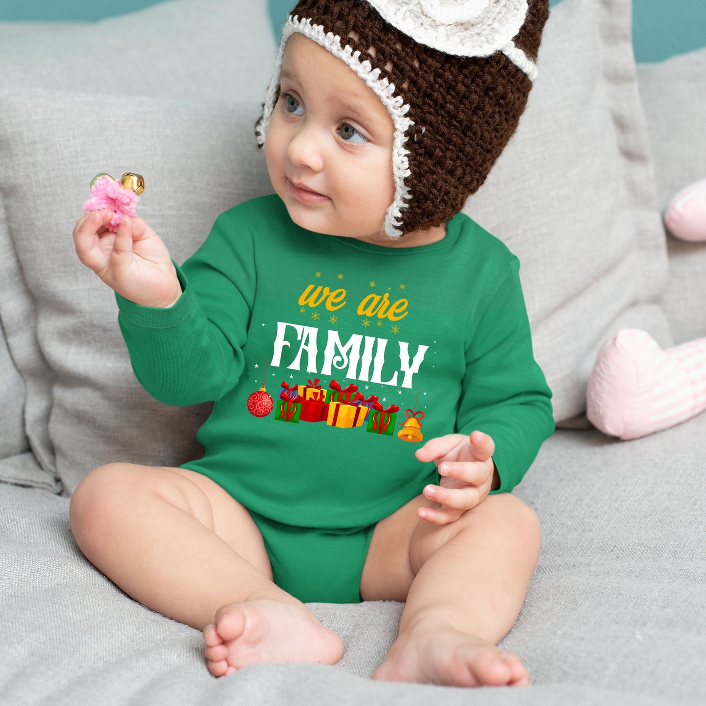 We Are Family, Onesie Long Sleeves, Christmas, Christmas Decor, Christmas Shirts, Christmas Sweatshirts, Christmas Clothing