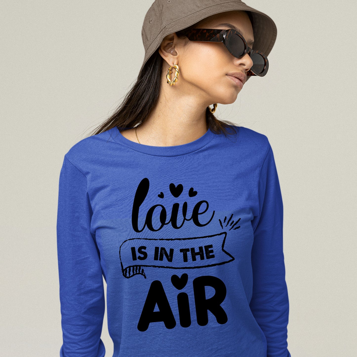 Love Is In The Air, Trendy Valentines, Groovy Valentine Day, Retro Valentine, Lovely Valentine, 14th February, Valentine Art Shirt