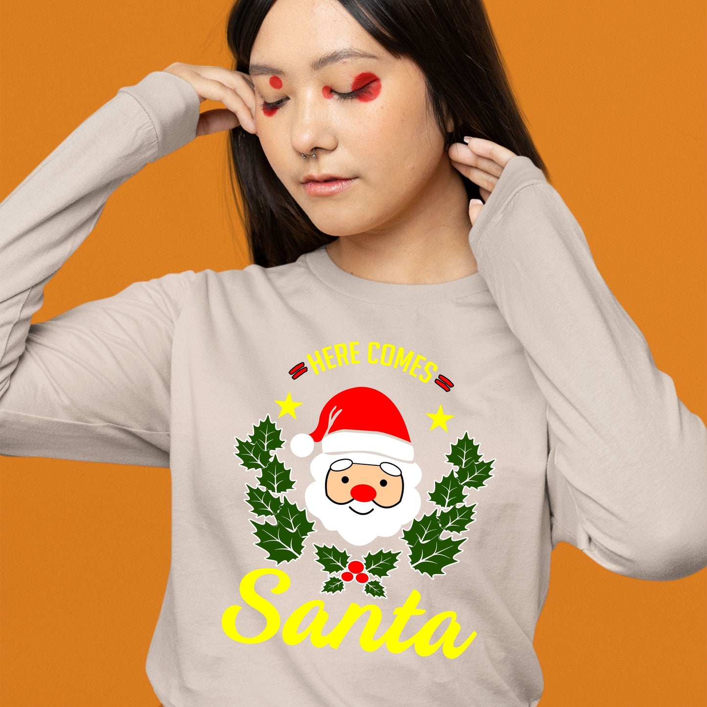 Here Comes Santa, Women Long Sleeves, Christmas Decor, Christmas Clothing, Christmas Sweatshirts, Christmas Shirts, Christmas